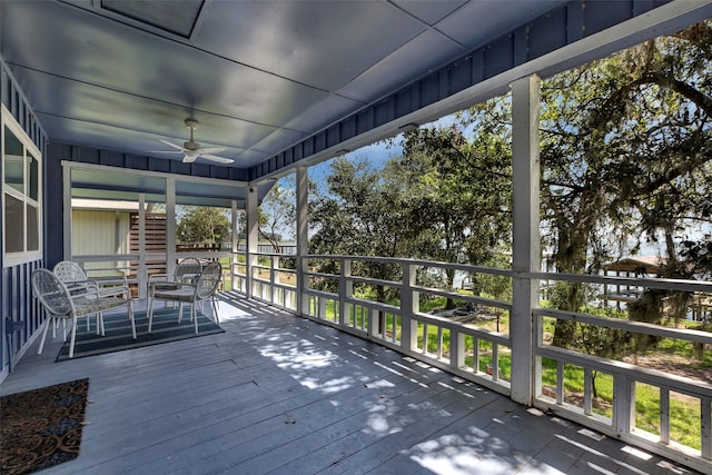 deck with ceiling fan