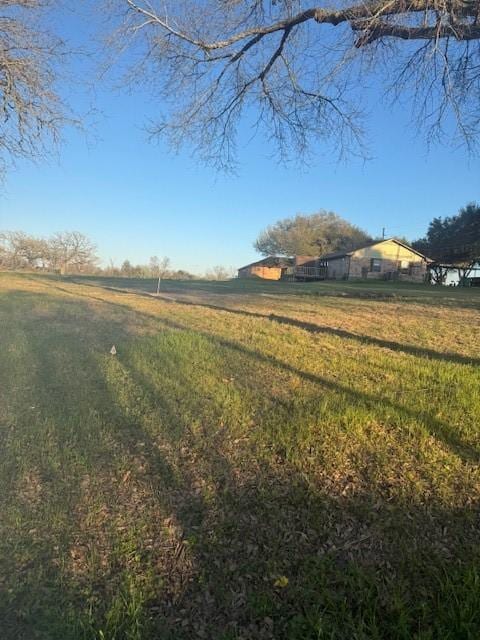 Listing photo 3 for TBD W Bullard St, Madisonville TX 77864