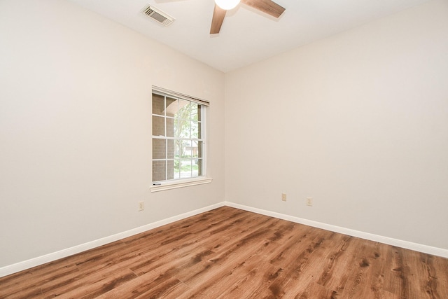 unfurnished room featuring wood-type flooring and ceiling fan