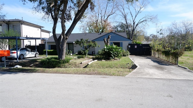 view of front of house