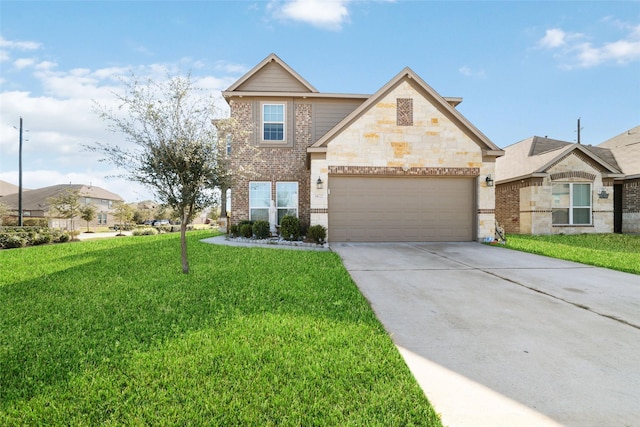 view of front of home featuring a front lawn