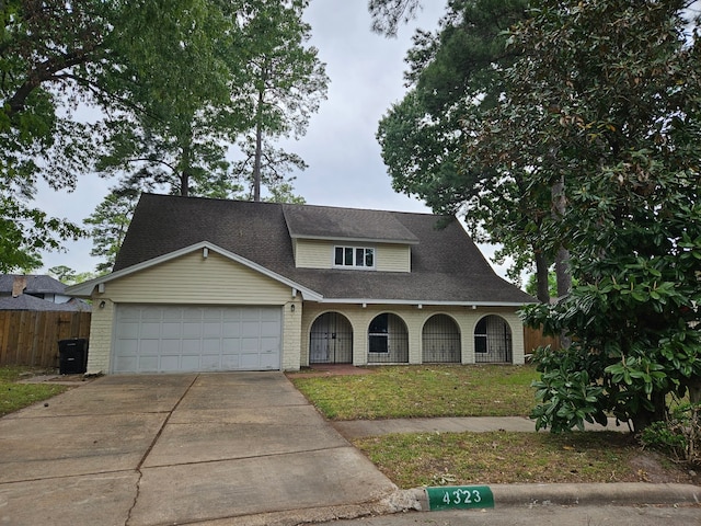 view of front of home featuring a garage