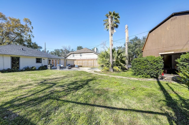 view of yard with a patio