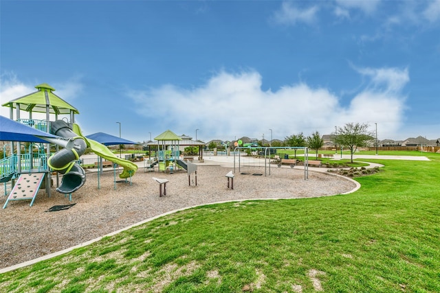 view of jungle gym featuring a yard