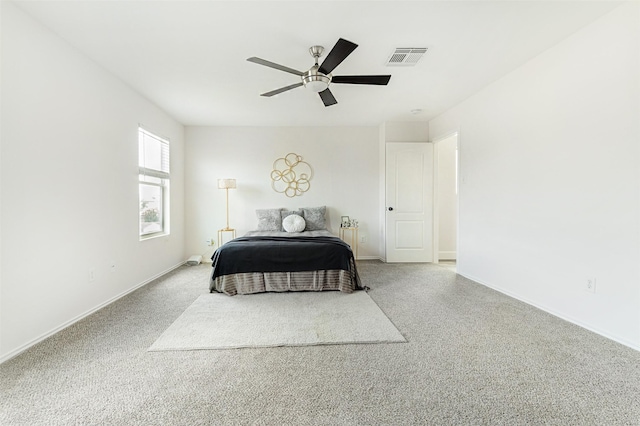 bedroom with ceiling fan