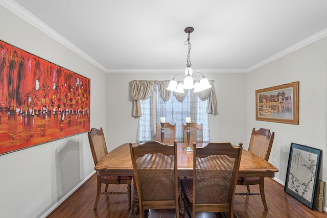 dining area featuring a notable chandelier, crown molding, and dark hardwood / wood-style floors