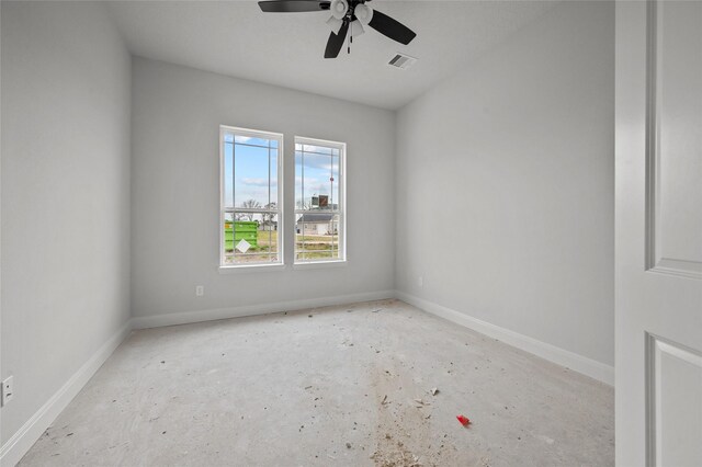 spare room with ceiling fan