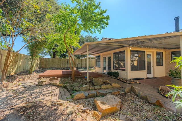 view of yard featuring a patio area