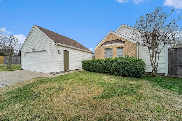 exterior space featuring a lawn