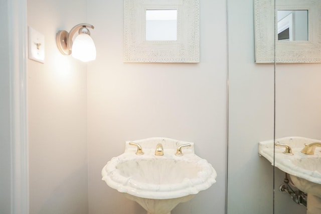 bathroom with sink