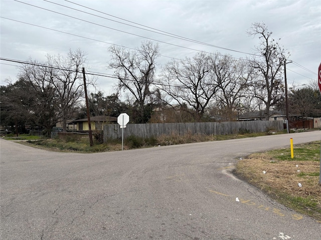 4028 Cornell St, Houston, TX 77022 - photo 3