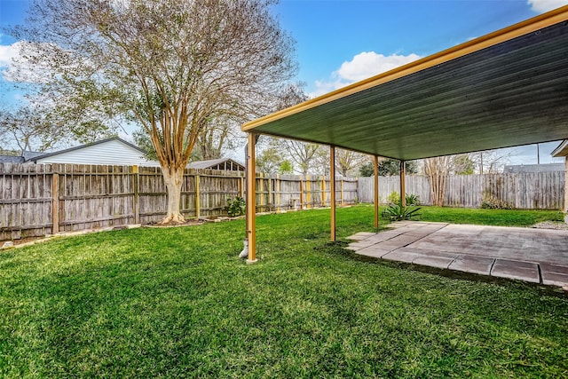 view of yard with a patio area