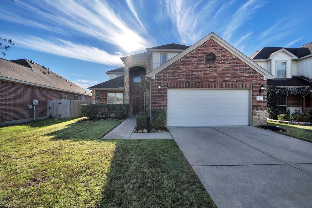 2002 Argos Dr, Missouri City, TX 77459 - photo 1