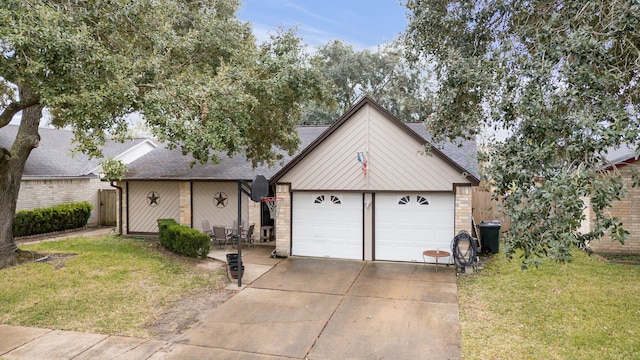 view of front of house with a front yard