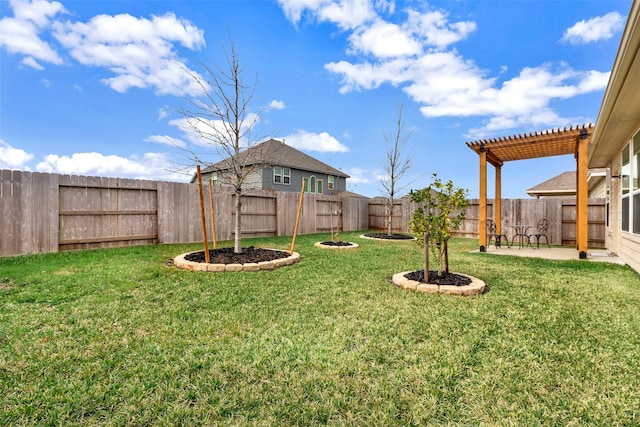 view of yard featuring a pergola and a patio area