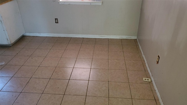 view of tiled spare room