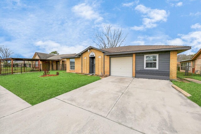 Listing photo 2 for 11510 Lockgate Ln, Houston TX 77048