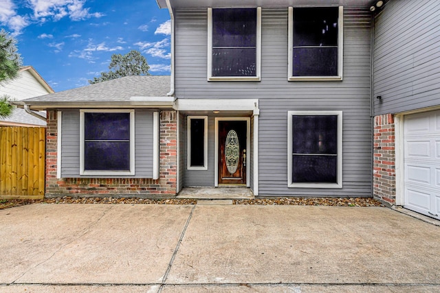 view of front of house featuring a garage