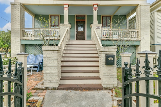 view of front of property with covered porch