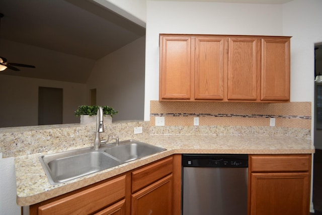 kitchen with kitchen peninsula, stainless steel dishwasher, backsplash, ceiling fan, and sink