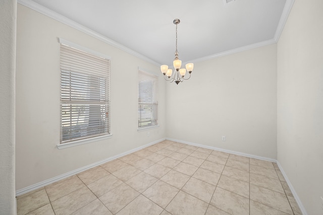 spare room featuring crown molding, light tile patterned floors, and a notable chandelier