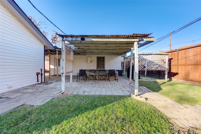 view of yard featuring a pergola and a patio