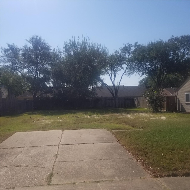 Listing photo 3 for 9515 W Savile Cir, Houston TX 77065