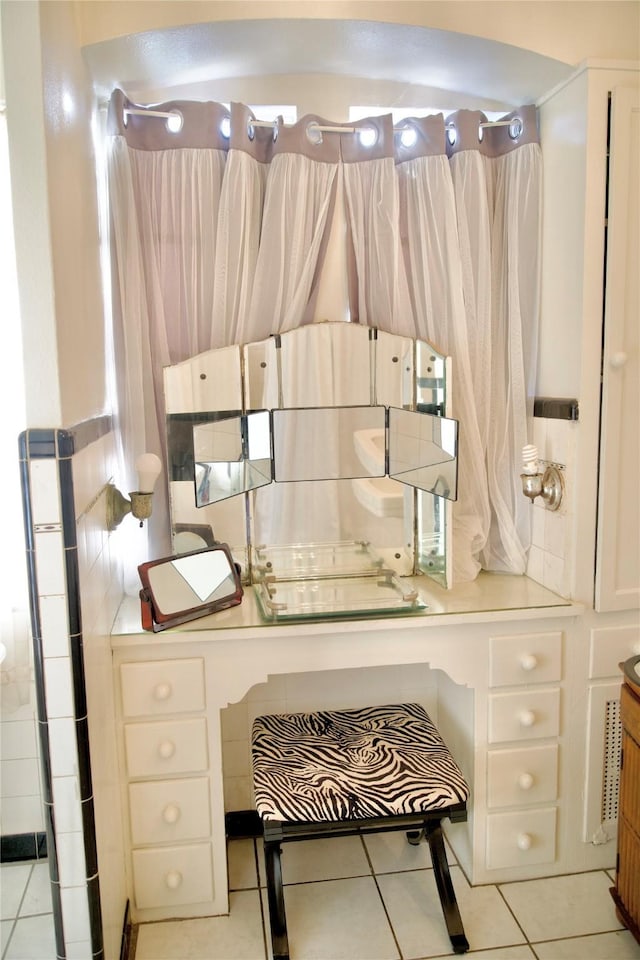 bathroom featuring tile patterned floors