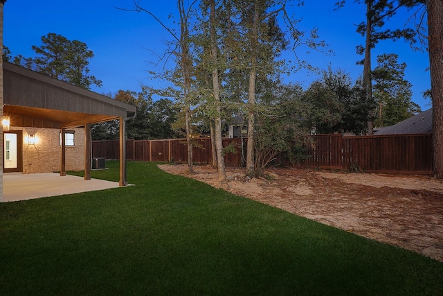 view of yard with a patio area