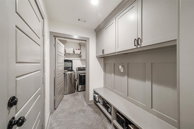 view of mudroom