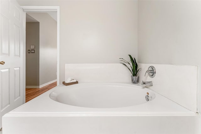 bathroom featuring a bathing tub