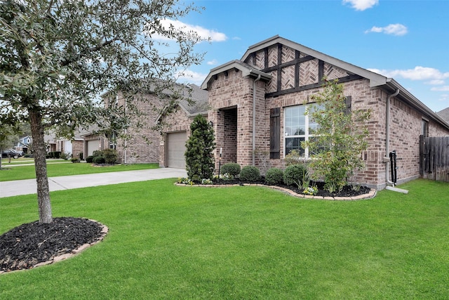 view of front facade featuring a garage and a front yard