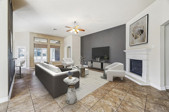 living room featuring ceiling fan