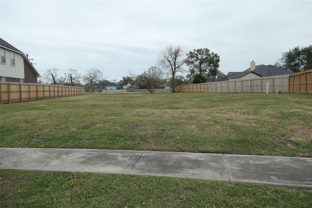 Listing photo 3 for 406 Barberry Ln, Baytown TX 77520