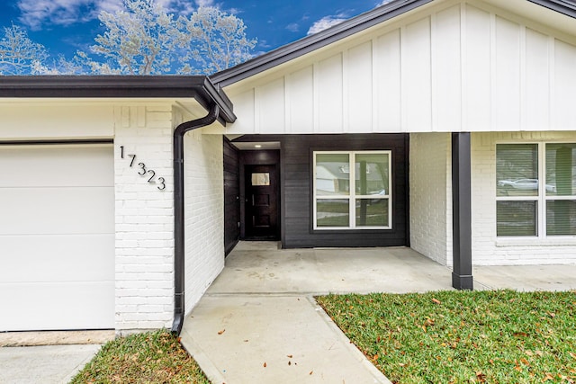 entrance to property with a garage