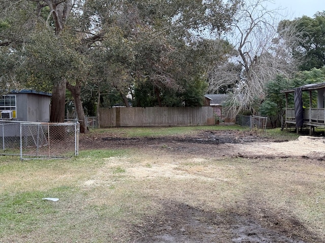 Listing photo 2 for 4741 2nd St, Bacliff TX 77518