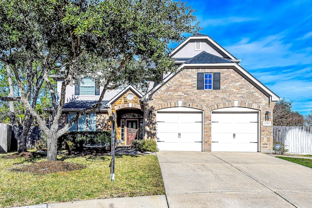 front of property with a front lawn