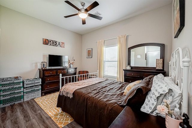 bedroom featuring light wood-type flooring and ceiling fan