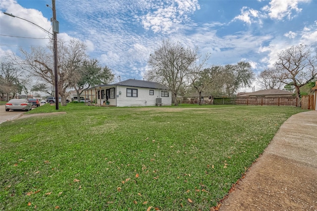 Listing photo 3 for 1010 Dutch St, Deer Park TX 77536