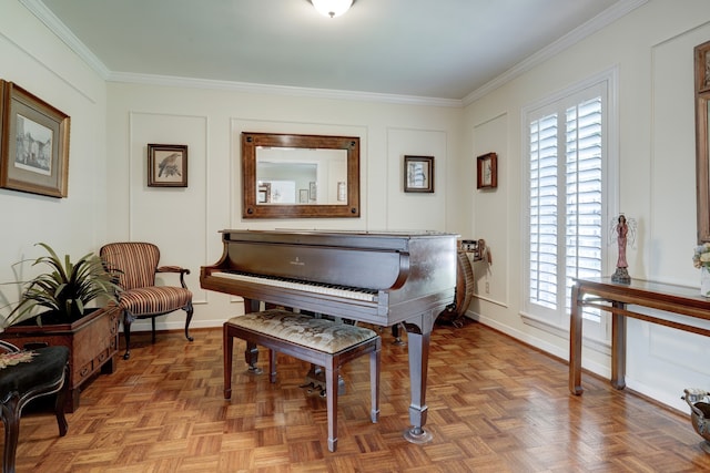 6143 Ella Lee Ln, Houston, TX 77057 - living area with plenty of natural light, baseboards, and ornamental molding