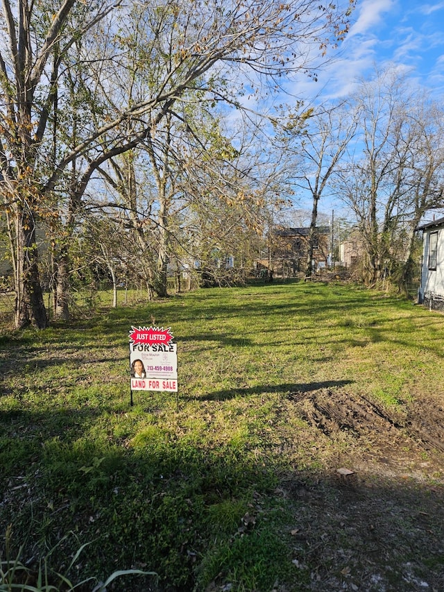 821 E 39th St, Houston, TX 77022 - photo 1