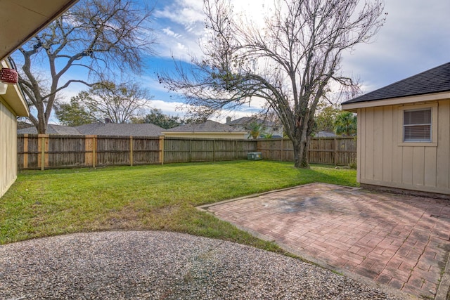 view of yard with a patio area