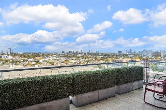 2727 Kirby Dr Unit 13C, Houston, TX 77098 - view of balcony