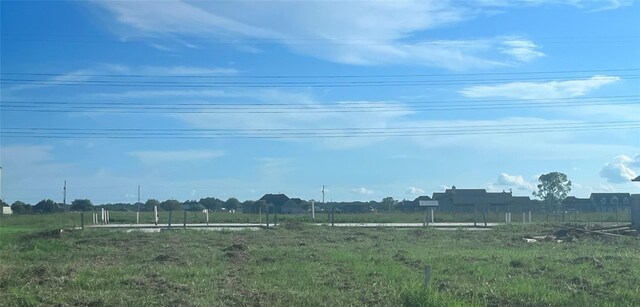 755 Sunset Trl, Angleton, TX 77515