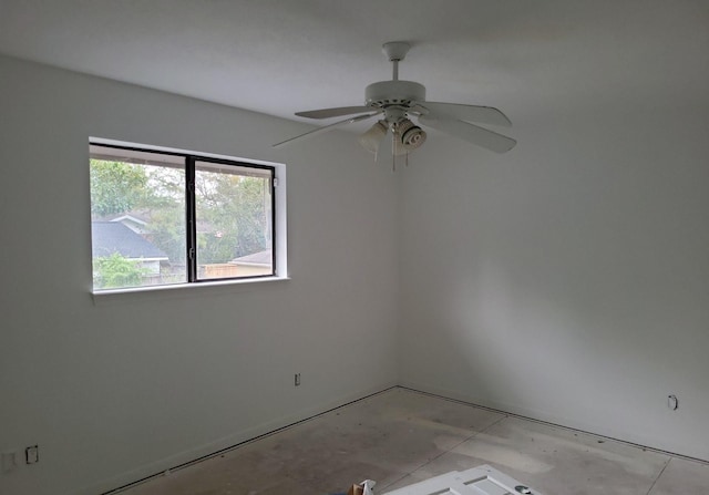 unfurnished room with ceiling fan