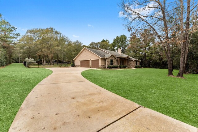 Listing photo 3 for 8512 Grand Lake Estates Dr, Montgomery TX 77316