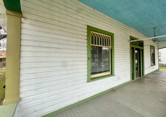 exterior space featuring a porch