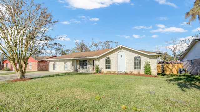 Listing photo 3 for 206 Dogwood St, Lake Jackson TX 77566