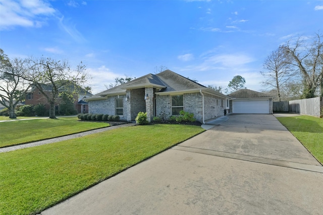 ranch-style house with a front yard