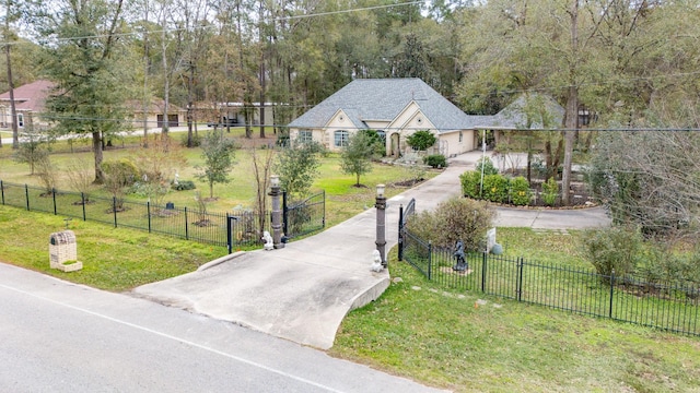 view of community featuring a lawn